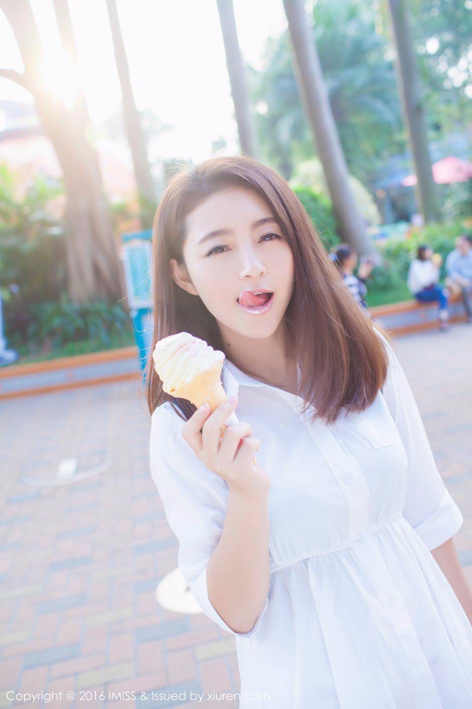 美女模特摄影:清纯唯美女孩夏茉gigi初春写真,游乐园美图.