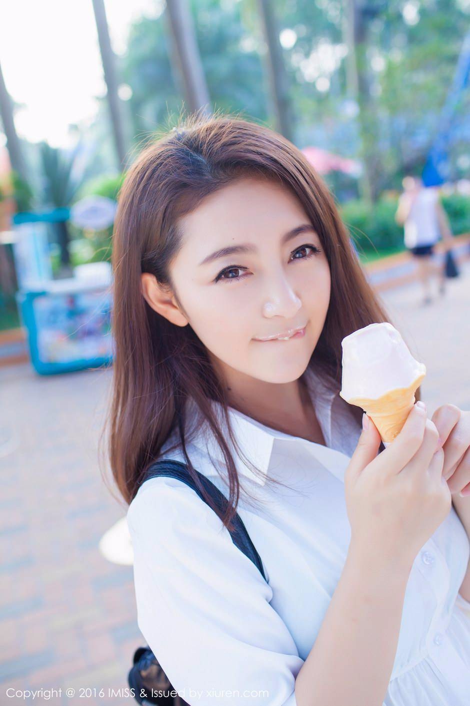 美女模特摄影:清纯唯美女孩夏茉gigi初春写真,游乐园美图.