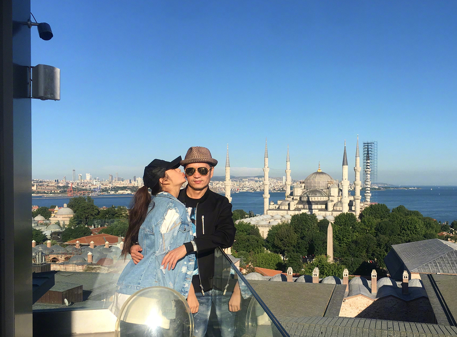 他原是晋江永和镇人,不仅是澳门福建体育会理事长,德晋慈善会会长