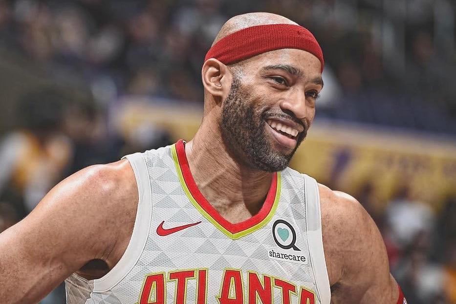 的老将底薪待遇,跟之前同样以老将底薪条件加盟火箭的安东尼完全相同