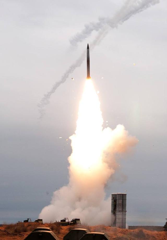 美f22最大对手曝光:俄s500导弹具反隐形能力 中国要买吗