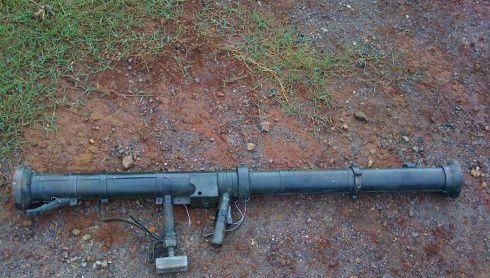 正文 51式火箭筒有两种火箭弹,一种是135型90毫米反坦克火箭破甲弹,弹