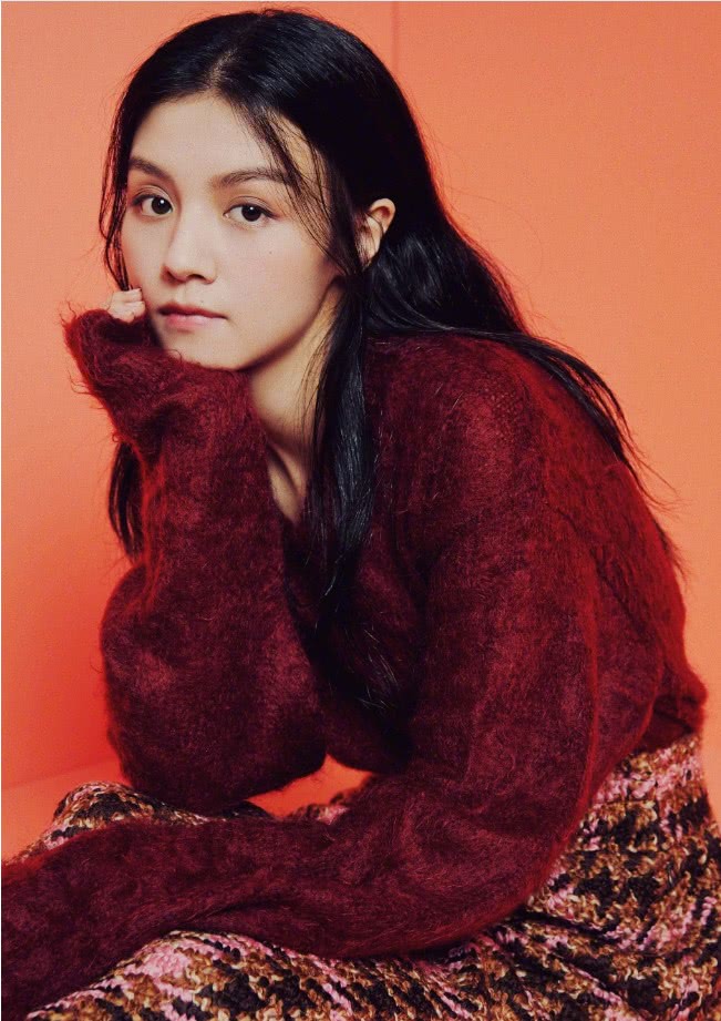 金马影后春夏,一袭白裙高雅气质,难怪刘昊然会pick她!