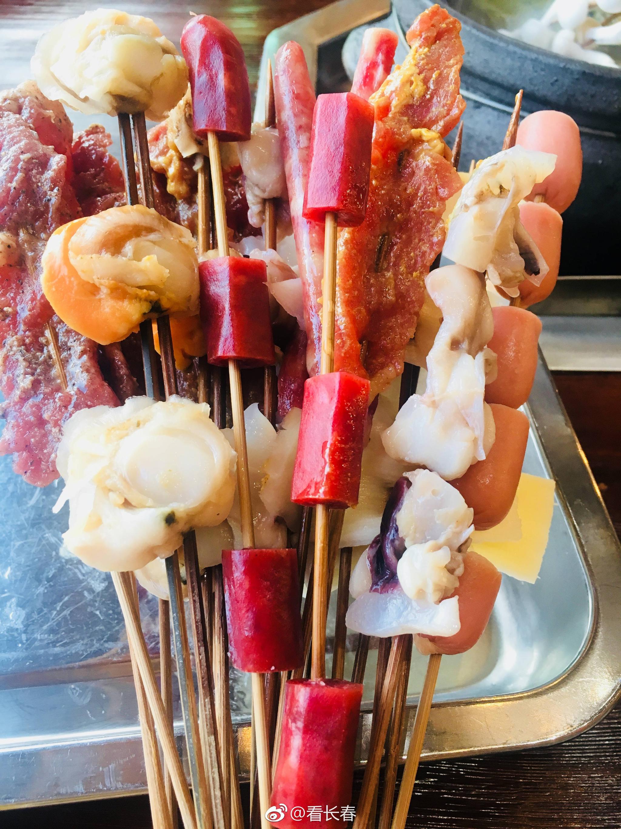 美食博主 推荐太和东街与乾安路交会的泥锅麻辣涮串