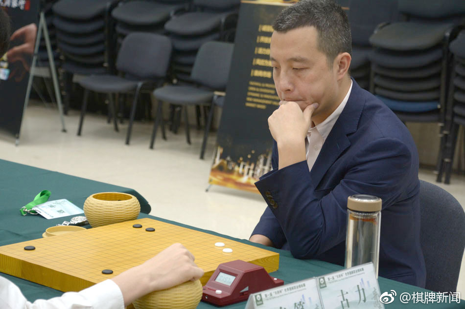 9月23日,首届天府杯世界职业围棋锦标赛16强战在中国棋院进行
