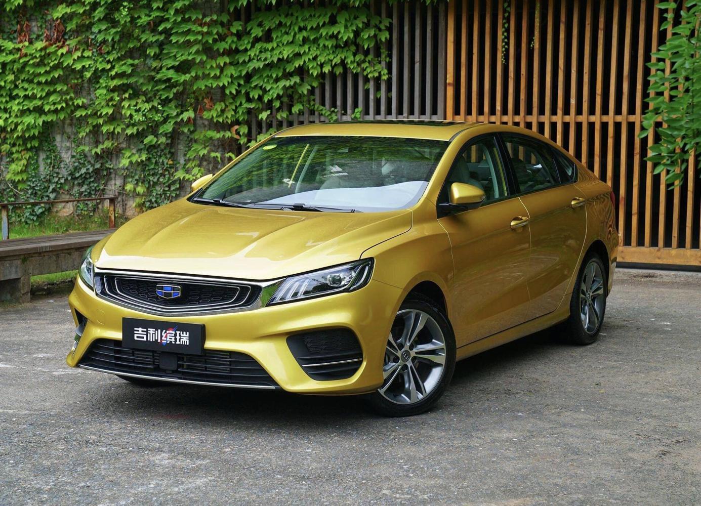 吉利又一爆款轿跑登场! 高颜值加持仅卖7万, 帝豪要没落?