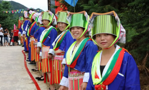 平桂这个村办起了首届土瑶文化节!|瑶族|新民|文化节_新浪新闻