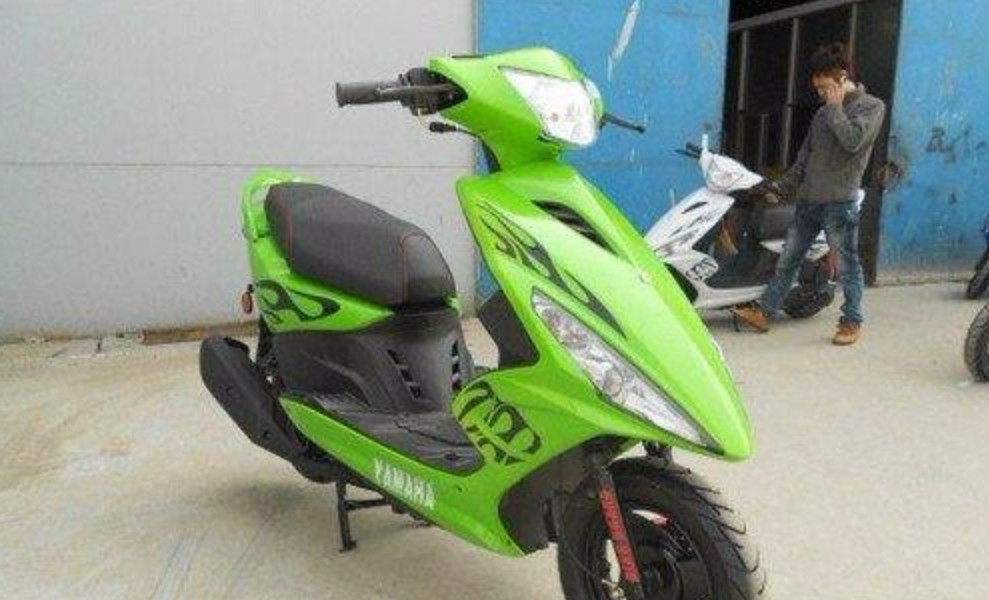 云浮市12辆扰民"鬼火"摩托车被查处,周边群众拍手称快