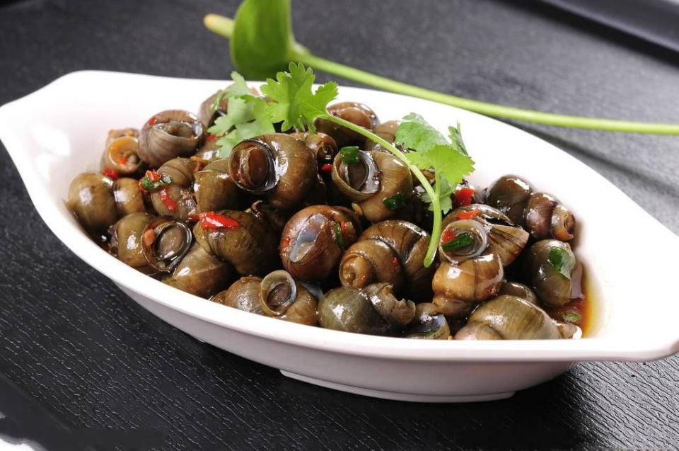 大排档老板透露炒田螺时加点它比吃小龙虾还上瘾