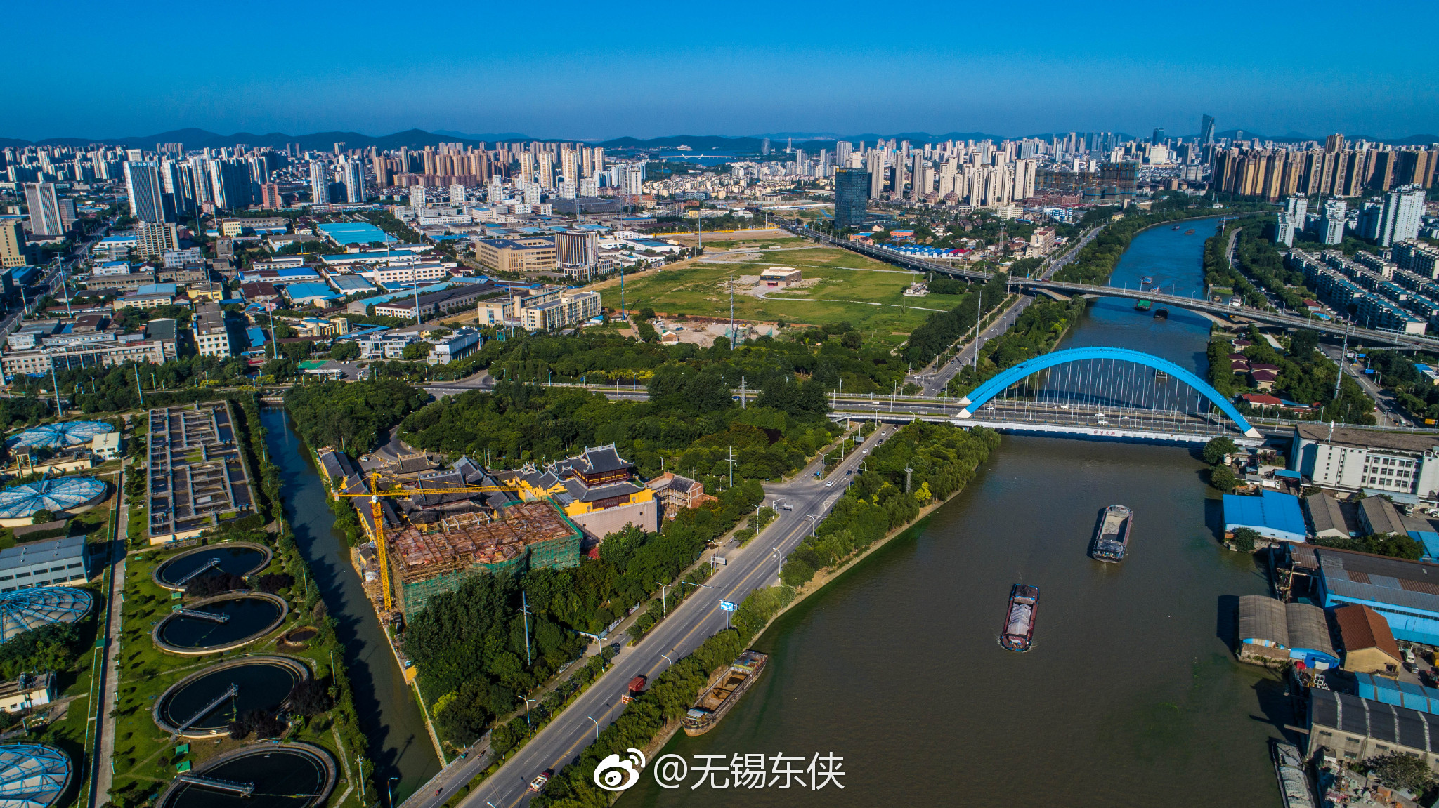 这是中国大运河无锡段无锡古运河是京杭大运河的一段它北接长江
