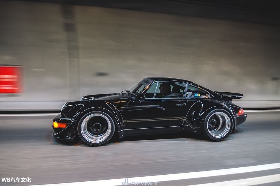 看照片就能感受到他的故事！经典老车保时捷RWB 964-新浪汽车