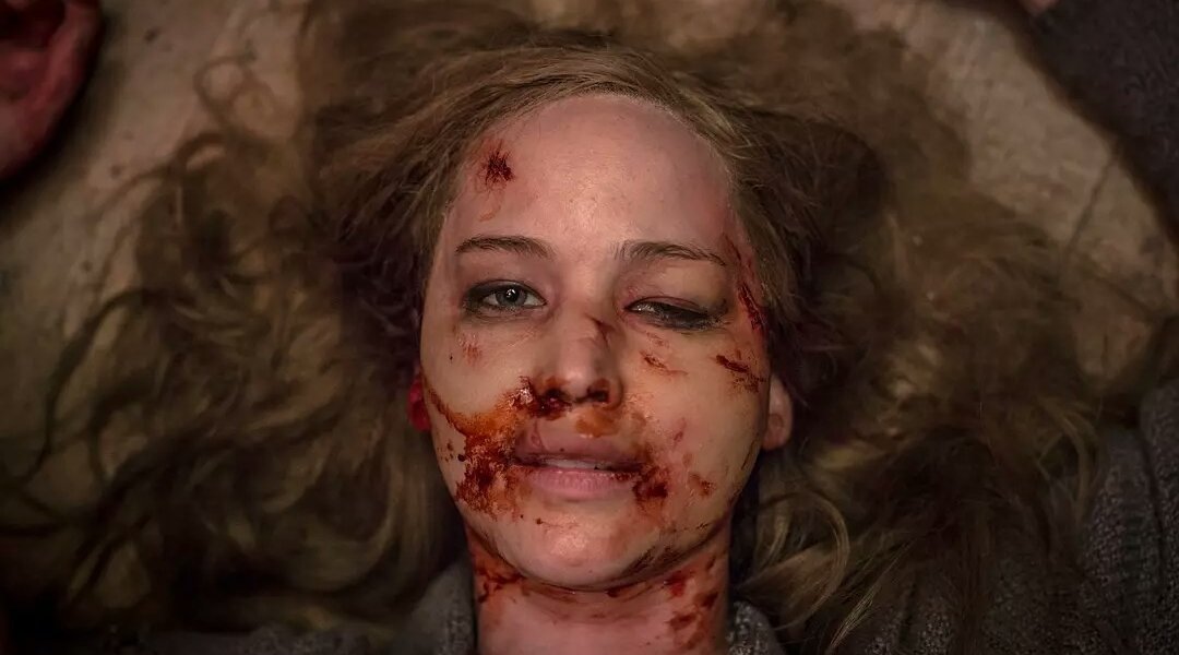 女孩生下孩子被丈夫送人分食 自己被丈夫挖心惨死 结局出人意料!