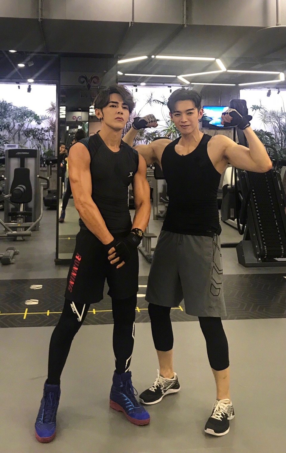 回忆杀!汪东城晒与辰亦儒合影,飞轮海小鲜肉全变肌肉型男了!