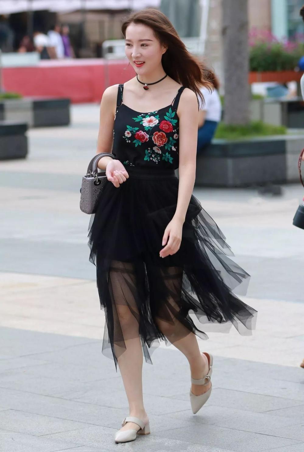 少妇白杰
