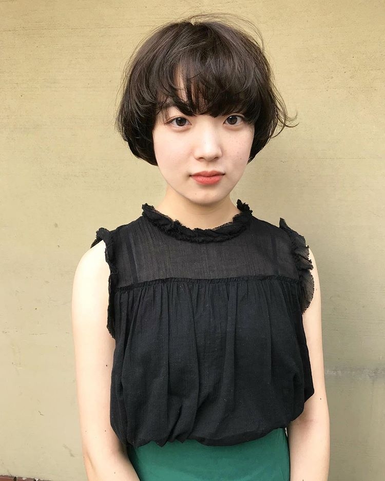 阳光有精神的齐耳短发今年最流行