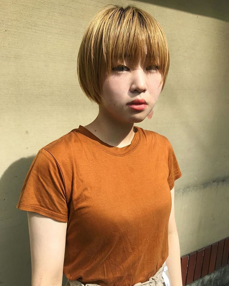 阳光有精神的齐耳短发今年最流行