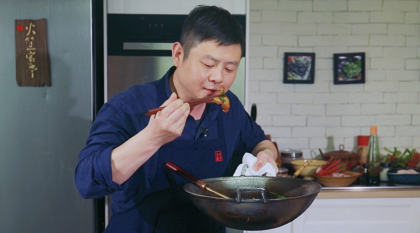 火哥的菜:川菜之王蒜苗回锅肉,正宗制作过程全揭秘