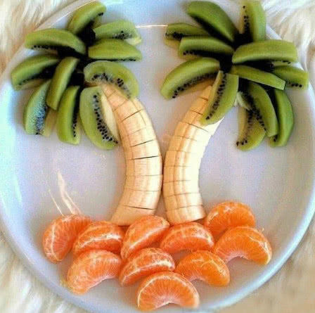 四个保姆来应聘,各切了一份果盘,网友:第四位一看就是专业的