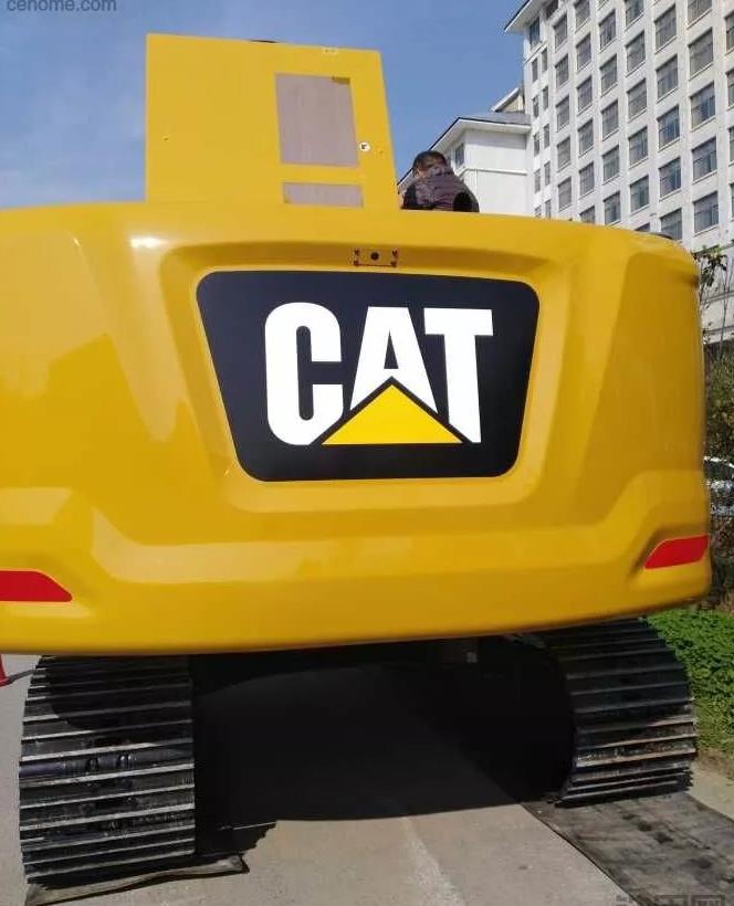 维修旷工一天,给大家讲解我眼里的新款cat320gc-新浪汽车