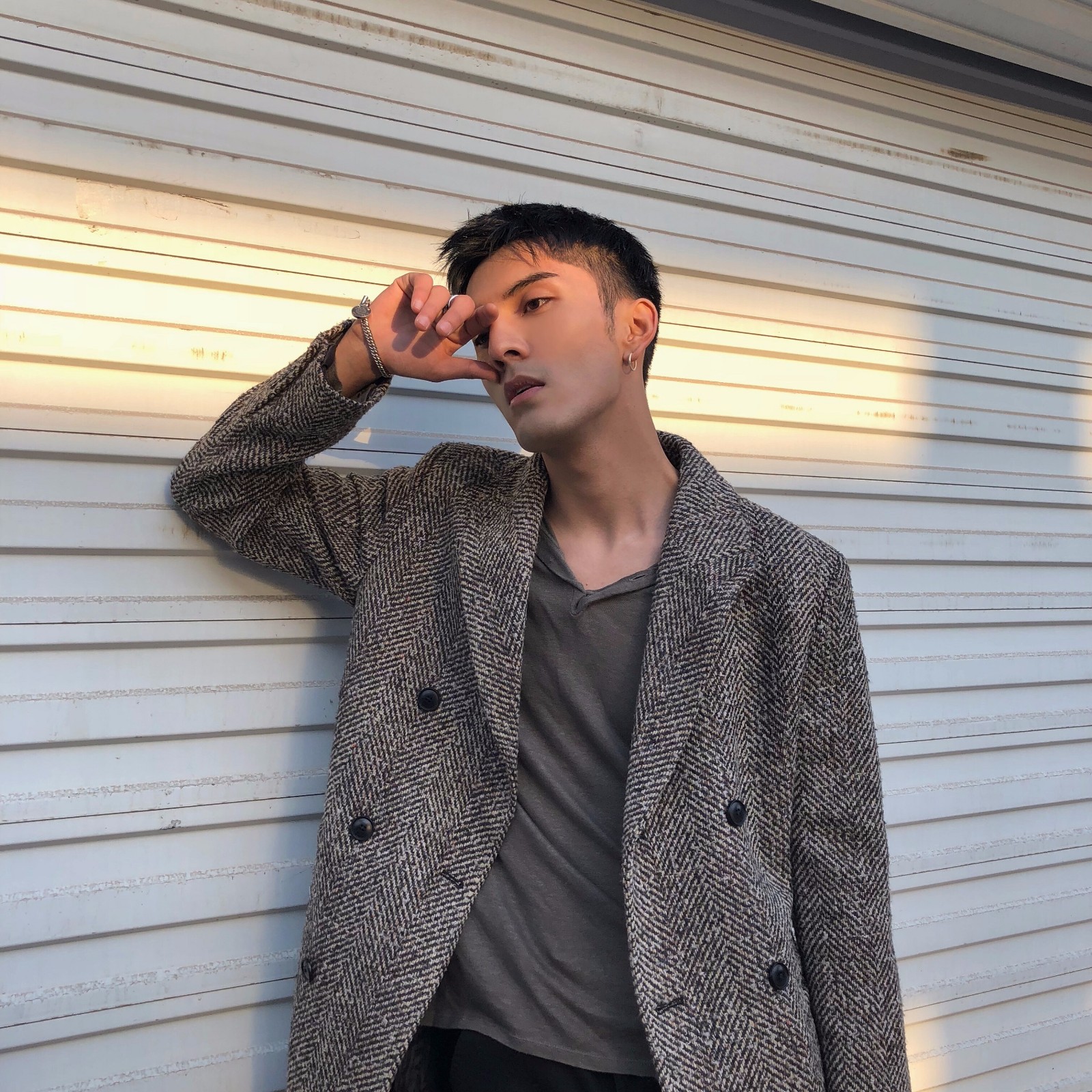 《莫语者》燃爆荷尔蒙,新生代演员"欧米德"激情出击受关注