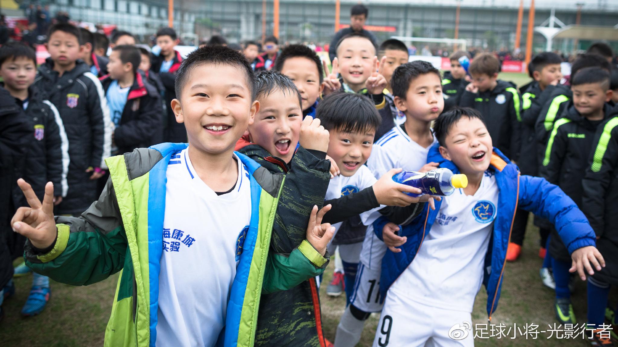 所有参赛队的小球员萌照大集合300图