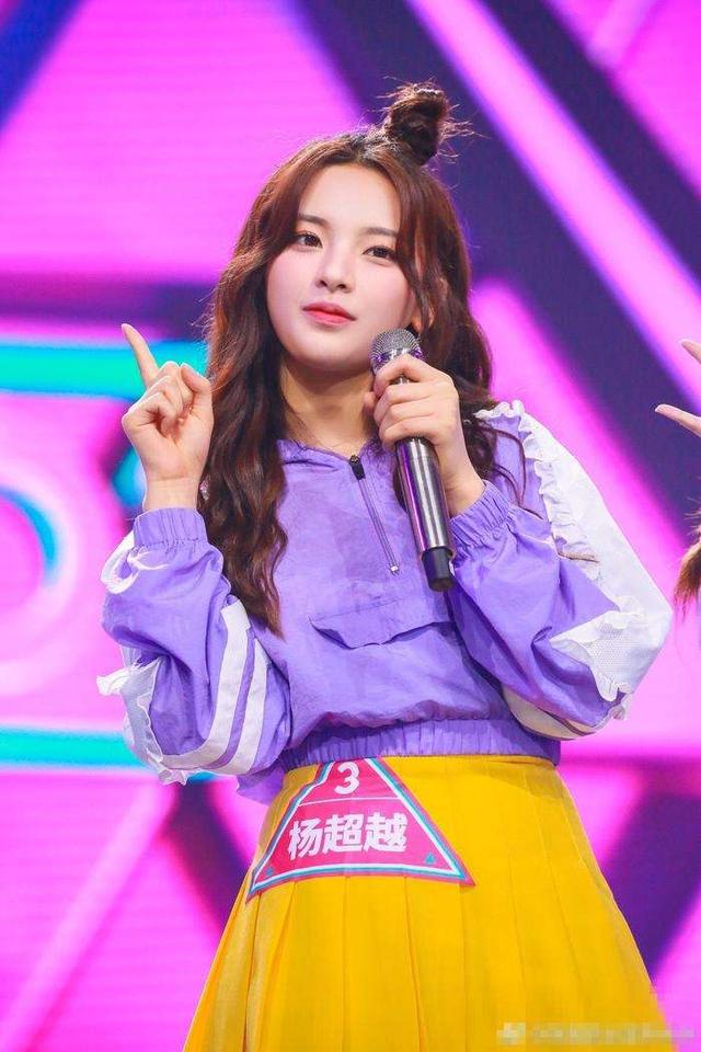 西红柿首富不仅高票房,还带来了一首抖音网红