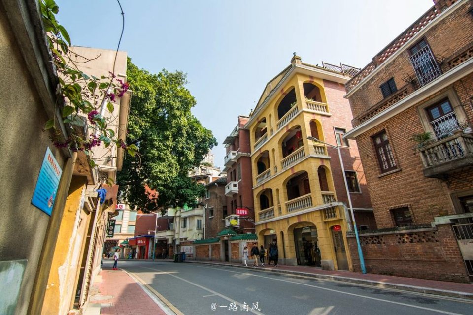 广东相距最近的两座城市,感觉像一座,合在一起超北京上海香港!