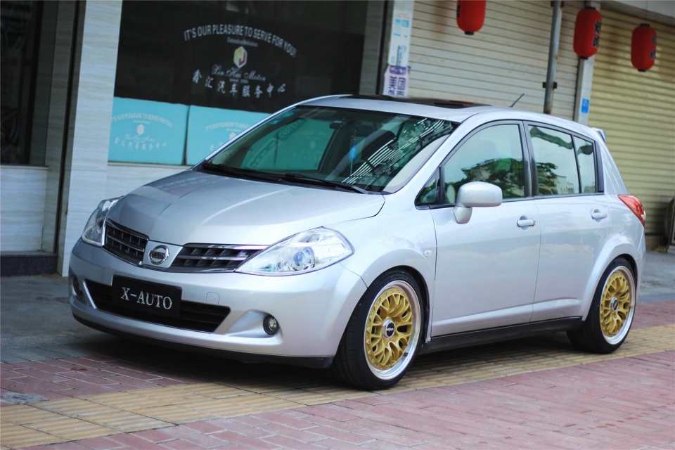 扮演8年家用车后转战改装圈,广东车友将骐达打造成小宽体造型!