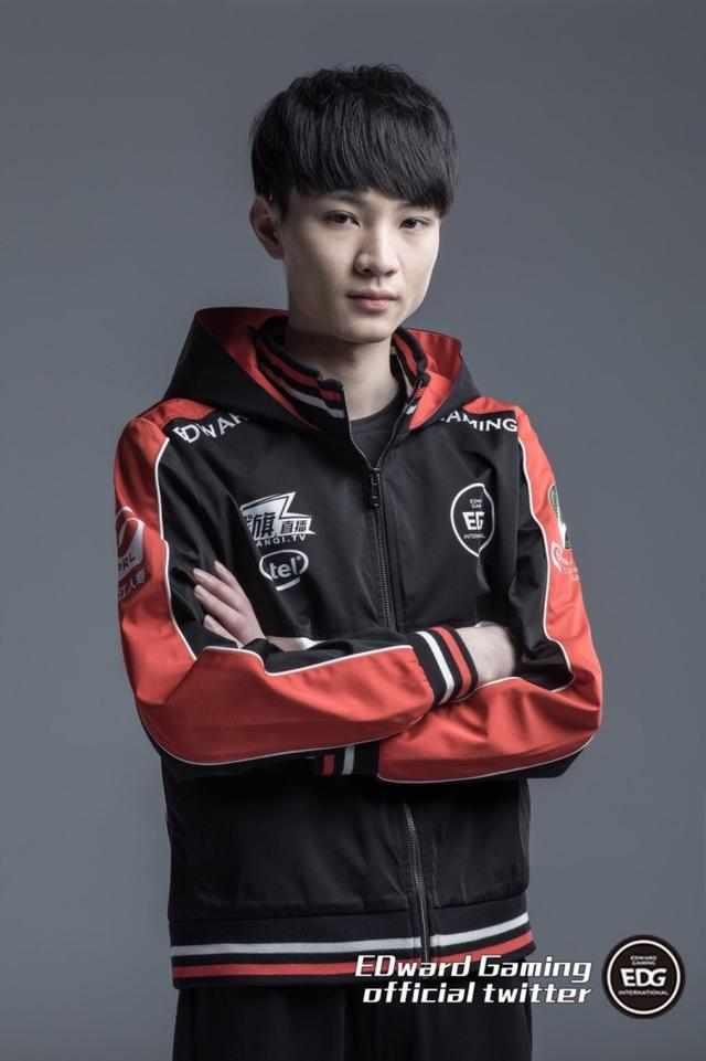 lol: 浅谈edg现在与展望 从前途昏暗到一缕曙光 曾经的内战王者