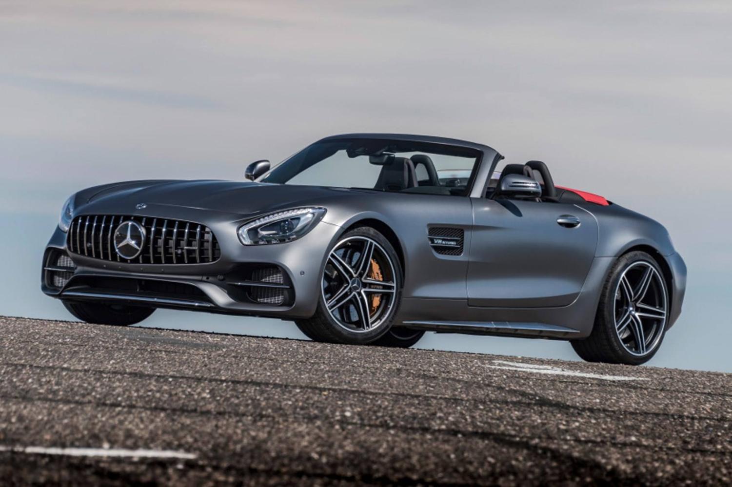 奔驰amg gt c豪华跑车评测: 炫酷的外观设计!