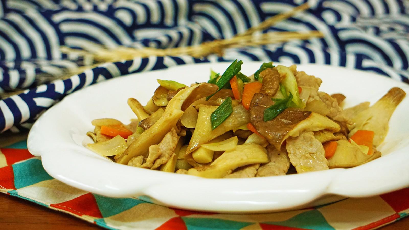 大厨教你做猪肚菇炒肉片,口感清脆,营养丰富