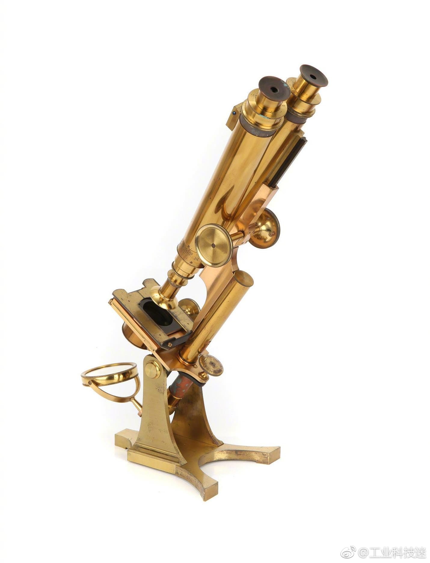 1856年产的显微镜