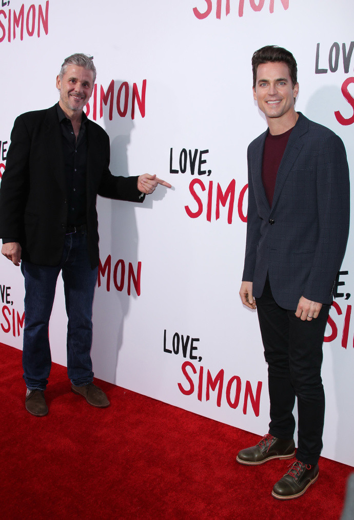 孔雀mattbomer表示和老公simon halls能在家乡免费为大家放映该影片