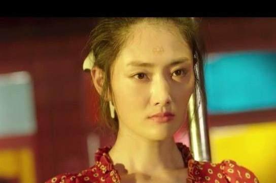 《灵魂摆渡》里身穿红衣有六美,豪姬邪魅,琥珀,般若谁更漂亮?