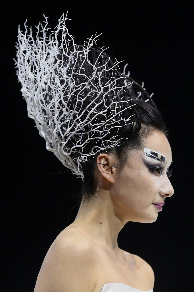 奔驰中国时装周——maogeping(化妆艺术大师毛戈平)彩妆造型——"