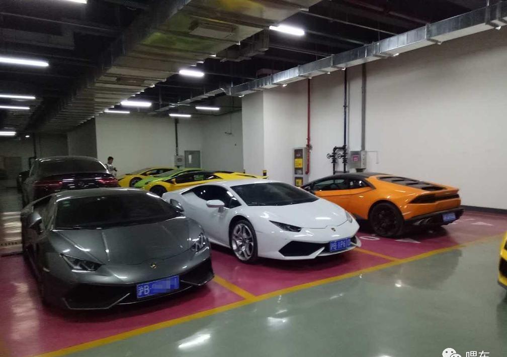 兰州25台兰博基尼云集, 原来是土豪走穴挣油钱-新浪汽车