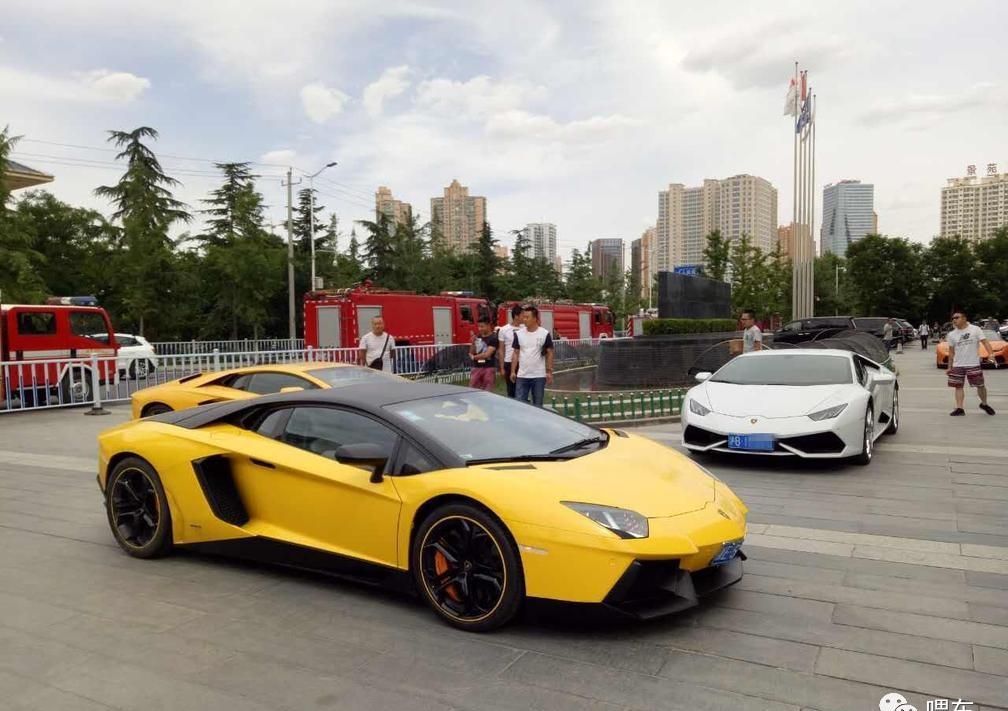 兰州25台兰博基尼云集, 原来是土豪走穴挣油钱-新浪汽车
