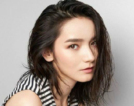 妍姿艳质朱唇皓齿代斯