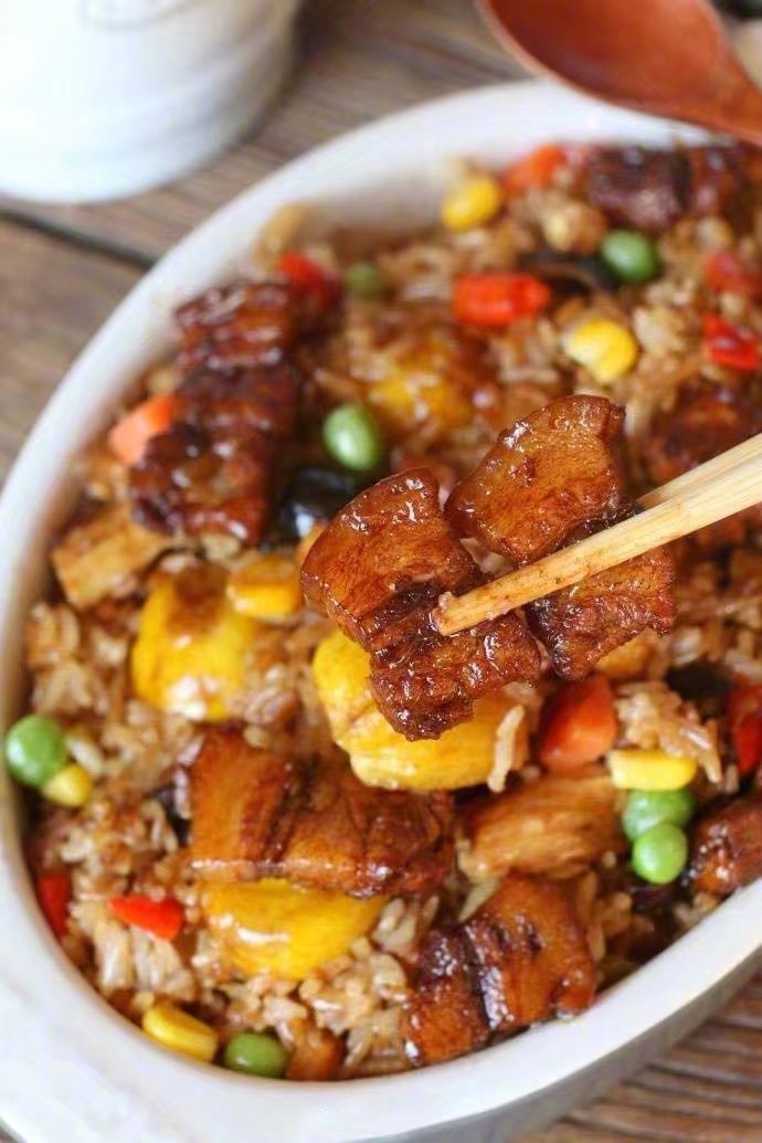 五花肉糯米焖饭_新浪看点