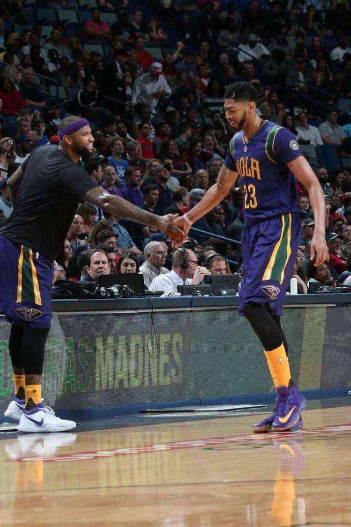 nba现役50大巨星系列之戴维斯 身高臂长的"怪物!