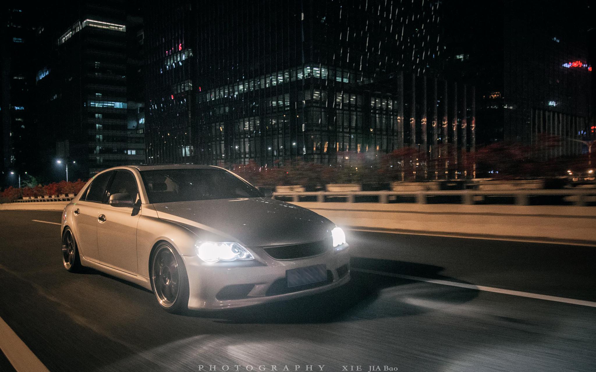 两个深圳年轻人玩两台丰田姥姥锐,这不仅是改装更是传承!