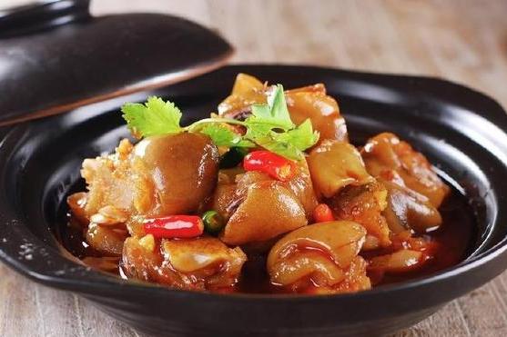 牛肉很有营养,为什么牛蹄没有特色菜流传开来呢?