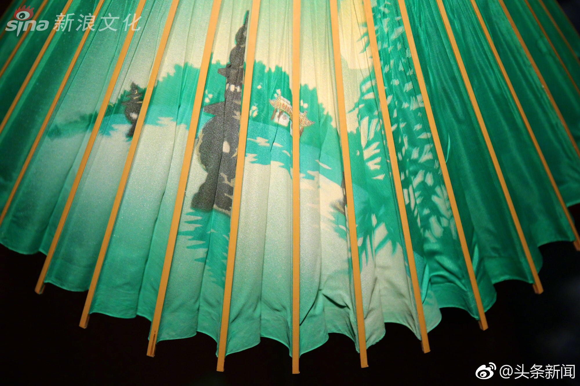 撑开为伞收拢为竹 揭秘高颜值的西湖绸伞|西湖|绸伞|宋志明_新浪新闻