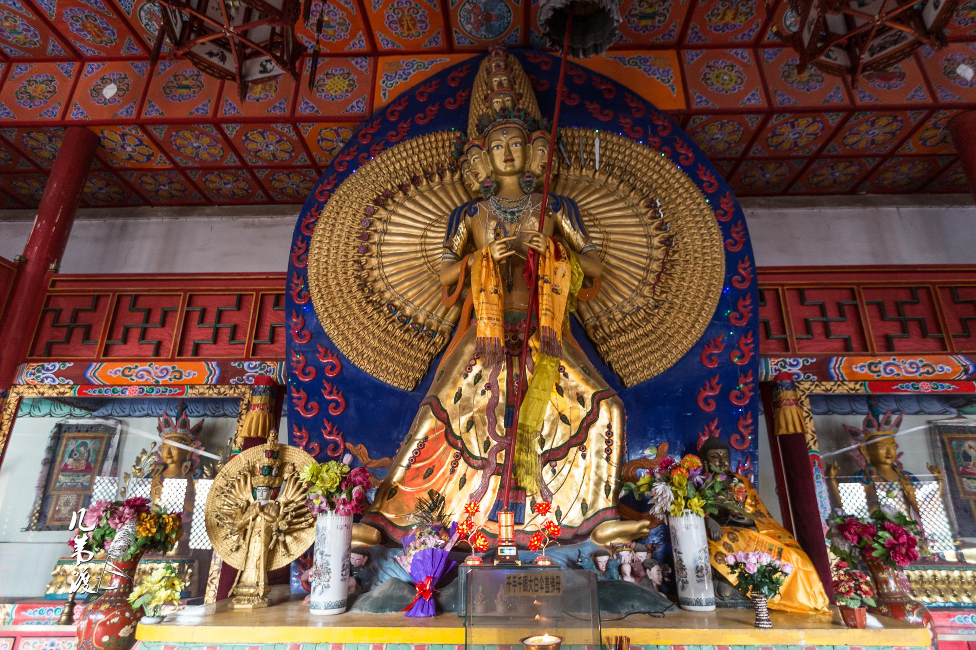 辽宁阜新·瑞应寺(五)一组寺内佛像,应该都是现代的.