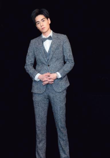 身高限制角色而身高超过190的这6位男演员,是优势还是劣势