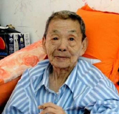 其实,真实的情况也是这样,缅甸曾经出现过很多大毒枭,坤沙和罗星汉就