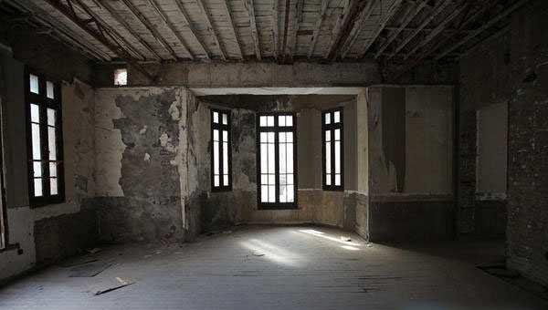 探索《京城81号》的现实版凶宅,坐落于东城区朝内大街81号