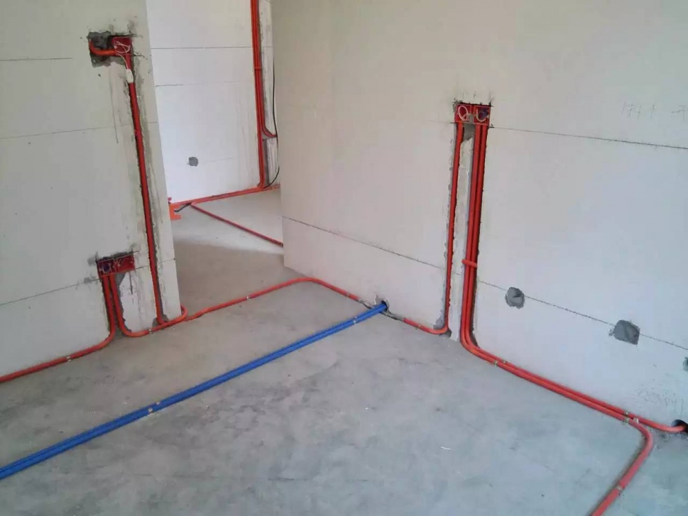 水电装修不要开槽埋线了,懊悔当初不听劝,入住才知多坑!