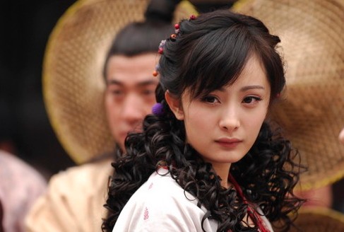 杨幂:女神一样的存在,演艺生涯也是如此不简单