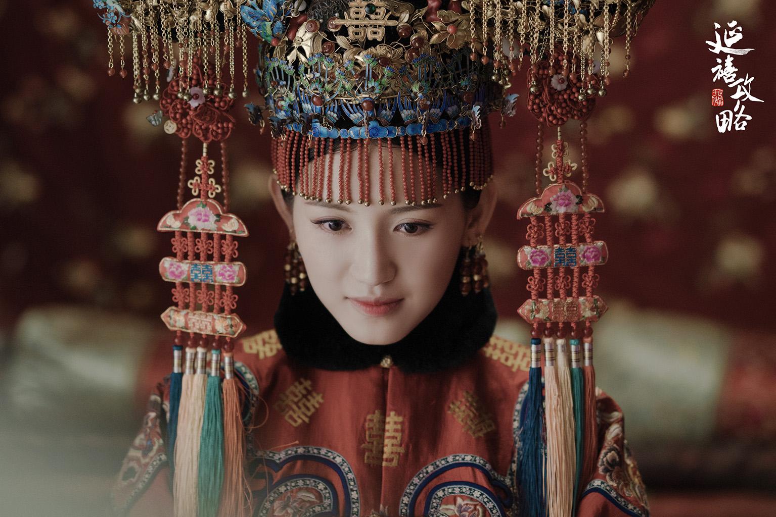 苏青中式简约造型出席活动,《美人心计》温婉皇后秒变女强人